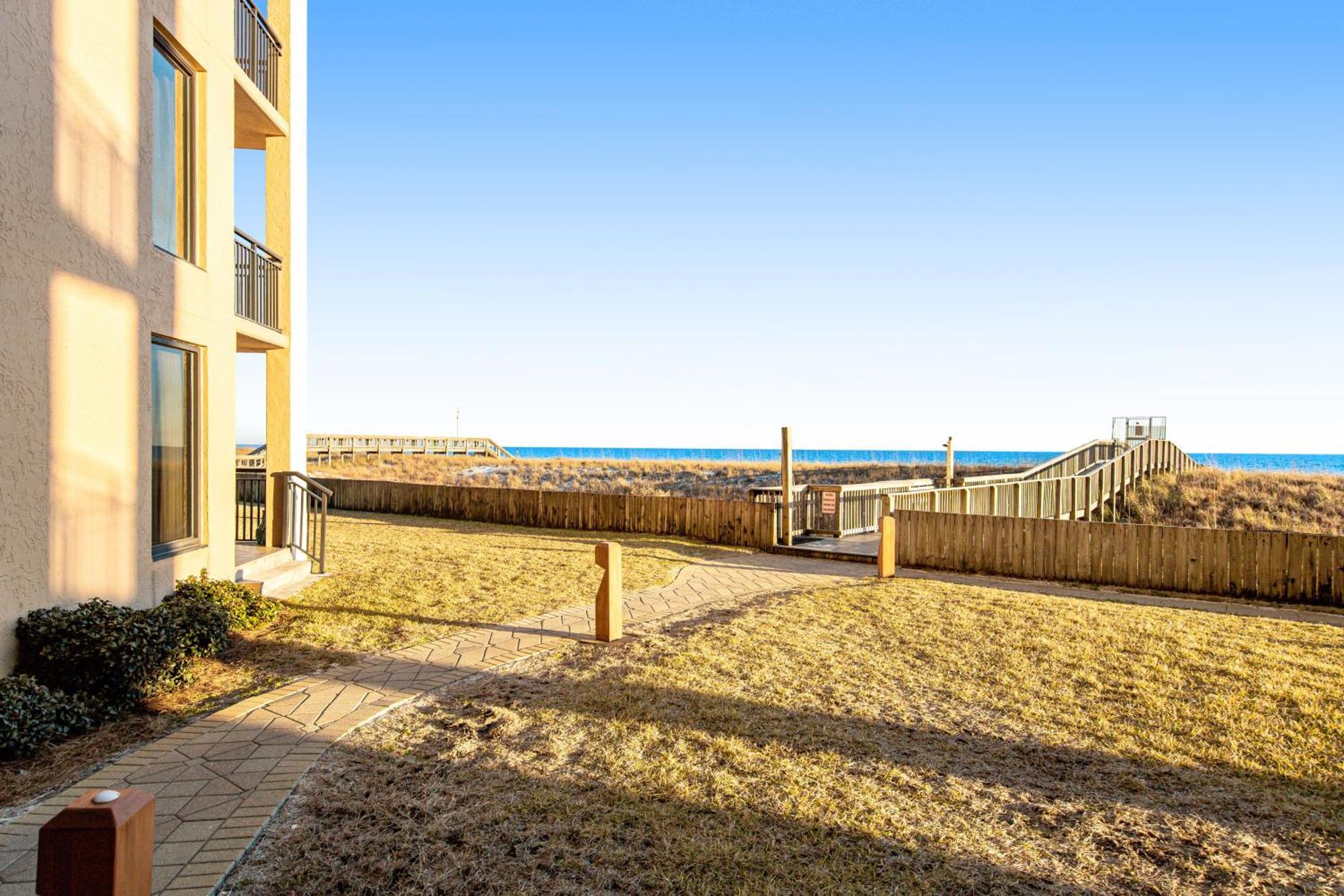 Navarre Towers Condos الغرفة الصورة